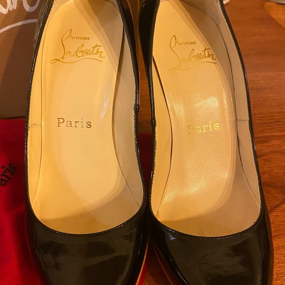 Christian Louboutin Black Patent Prive platform Size 36.5 like new gently worn - Picture 2 of 8